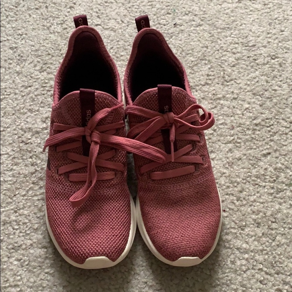 Size 7 Adidas Sneakers